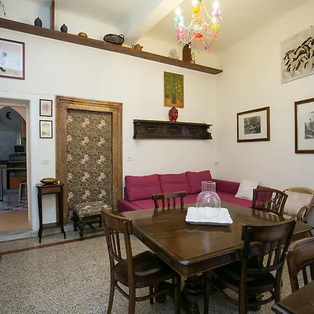 Vicolo Vecchio 59-2