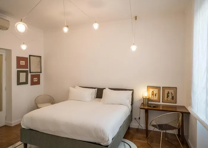 Casavignoni Elegant 3Br Home Near To Spanish Step